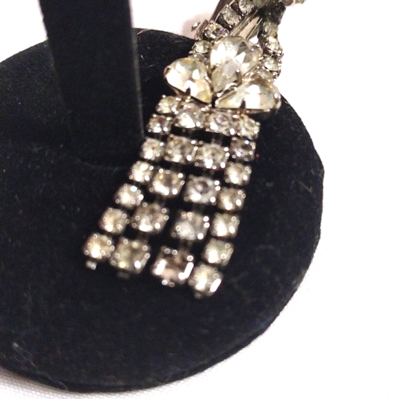 RHINESTONE ANTIQUE DANGLE EARRINGS CLIP-ON - Picture 4 of 5